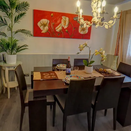 Rubi By Hello Homes * Sitges