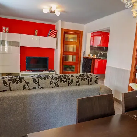 Apartman Rubi By Hello Homes